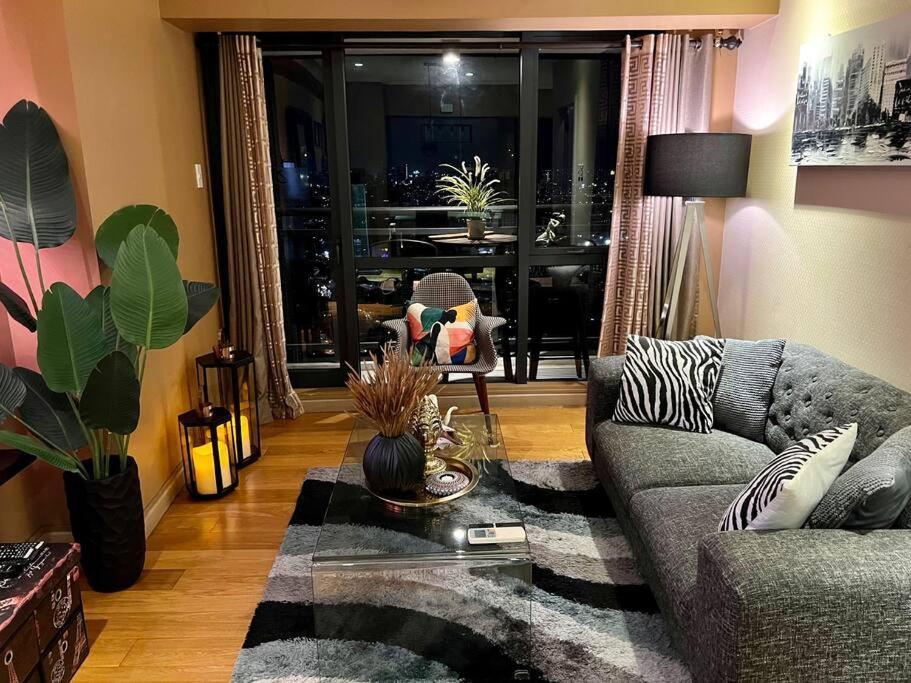 The Milano Residences By Versace Stylish 1br